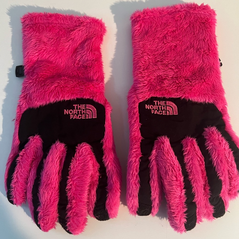 North Face Pink Fuzzy Gloves - Medium